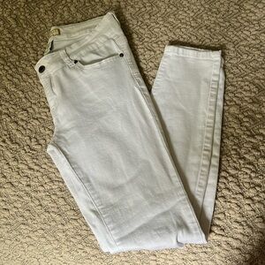 Angel kiss ripped skinny jeans